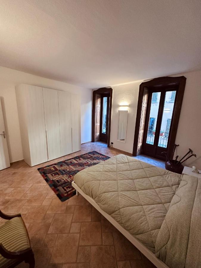 La Casa Del Corso Apartment Arona Bagian luar foto