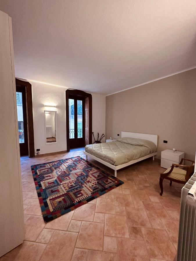 La Casa Del Corso Apartment Arona Bagian luar foto
