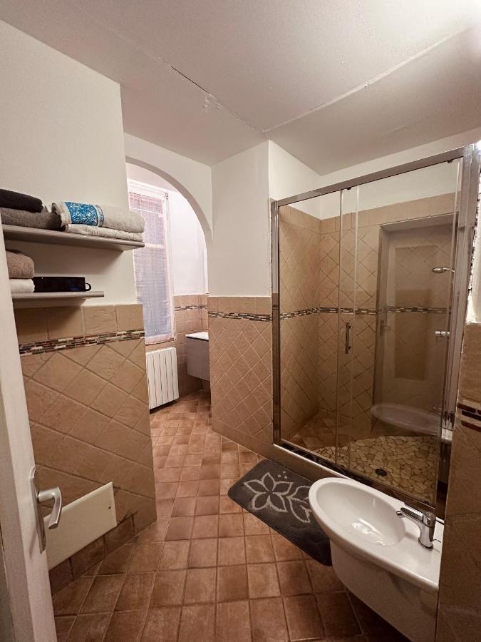 La Casa Del Corso Apartment Arona Bagian luar foto